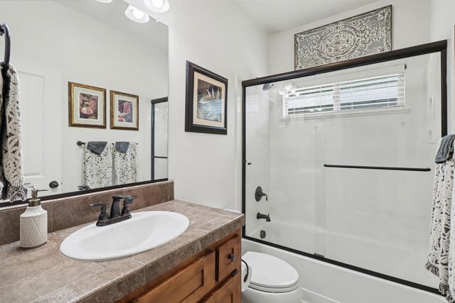 3146 Golden Trail St, Rocklin, CA 95765