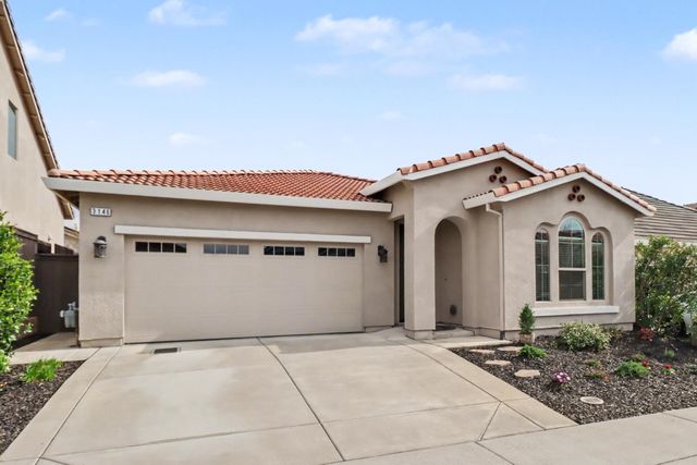 3146 Golden Trail St, Rocklin, CA 95765