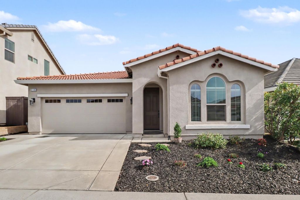 3146 Golden Trail St, Rocklin, CA 95765