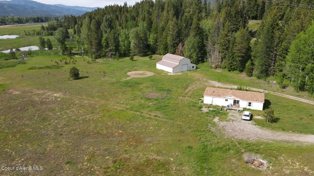 774 Old Kootenai Trl, Sandpoint, ID 83864