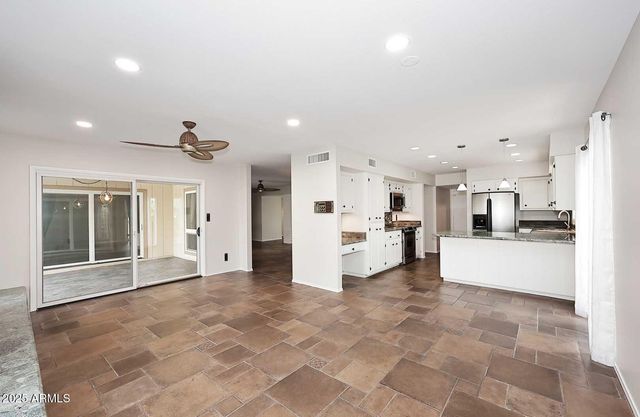 8528 E VIA DE VIVA Street, Scottsdale, AZ 85258