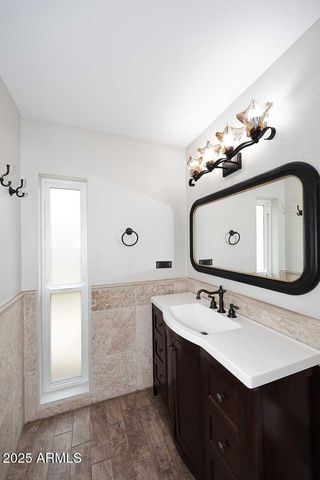 8528 E VIA DE VIVA Street, Scottsdale, AZ 85258