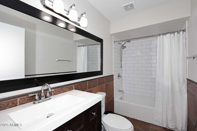 8528 E VIA DE VIVA Street, Scottsdale, AZ 85258