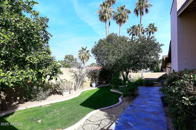 8528 E VIA DE VIVA Street, Scottsdale, AZ 85258