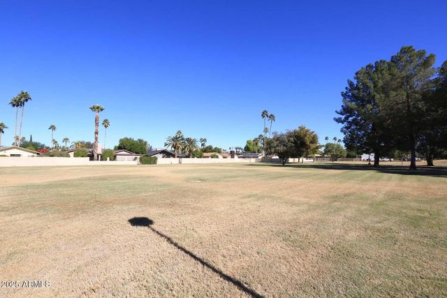 8528 E VIA DE VIVA Street, Scottsdale, AZ 85258