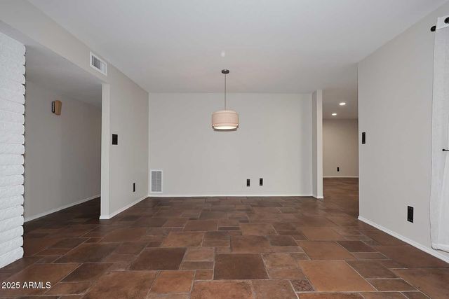 8528 E VIA DE VIVA Street, Scottsdale, AZ 85258