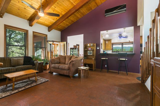 1 ESCENA Drive, Tijeras, NM 87059