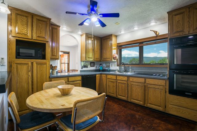 1 ESCENA Drive, Tijeras, NM 87059