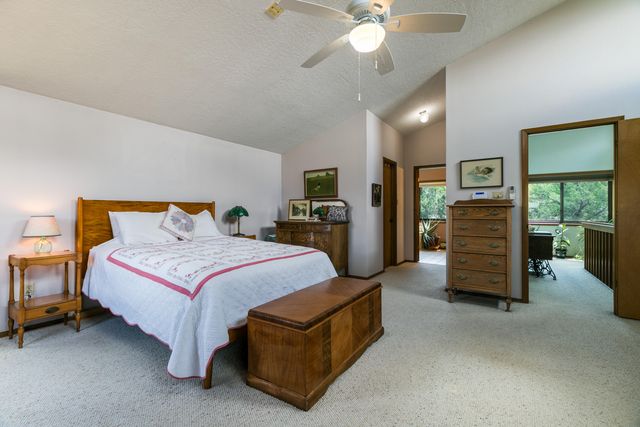 1 ESCENA Drive, Tijeras, NM 87059