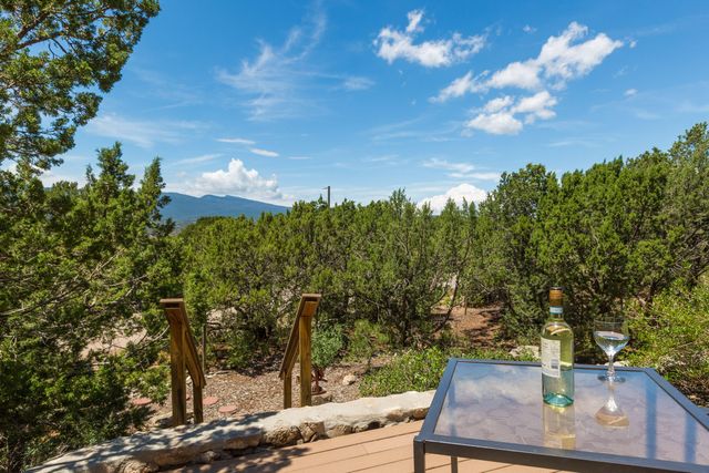 1 ESCENA Drive, Tijeras, NM 87059