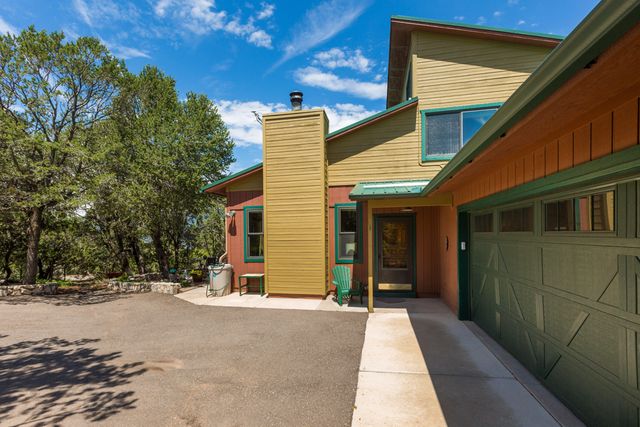 1 ESCENA Drive, Tijeras, NM 87059