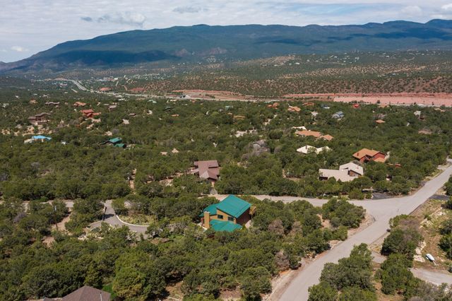 1 ESCENA Drive, Tijeras, NM 87059