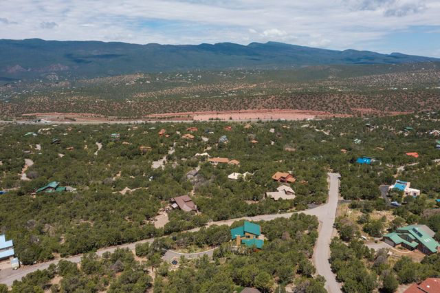1 ESCENA Drive, Tijeras, NM 87059