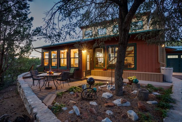 1 ESCENA Drive, Tijeras, NM 87059