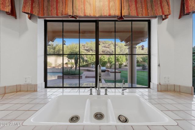 15023 N 15TH Avenue, Phoenix, AZ 85023