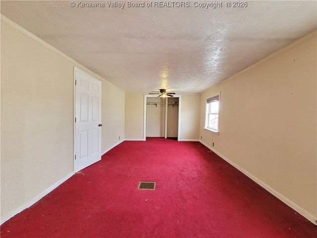 1020 10th Street, Nitro, WV 25143