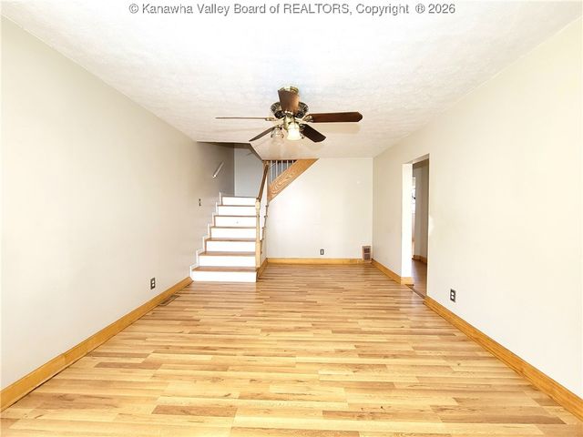 1020 10th Street, Nitro, WV 25143