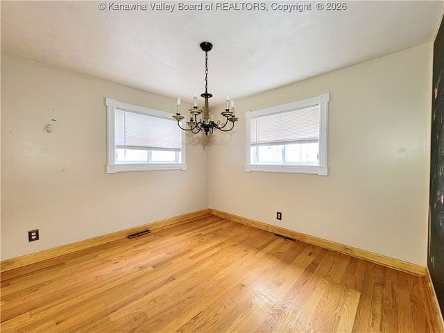 1020 10th Street, Nitro, WV 25143