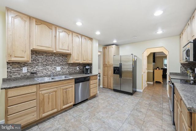 7309 CASTLE RD, Manassas, VA 20109