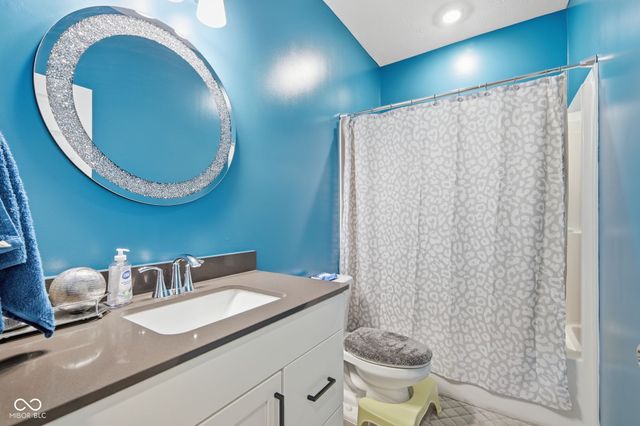5035 Winnsboro Drive, Mccordsville, IN 46055