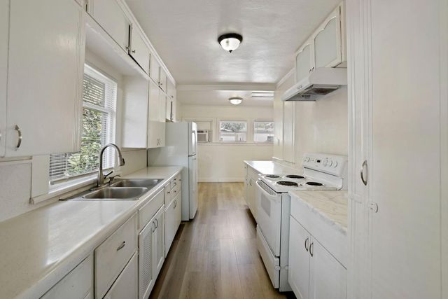 1025-1029 Windeler Ave, Tracy, CA 95376