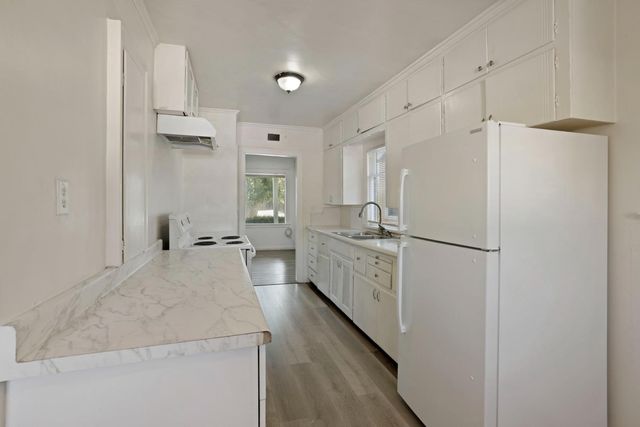 1025-1029 Windeler Ave, Tracy, CA 95376