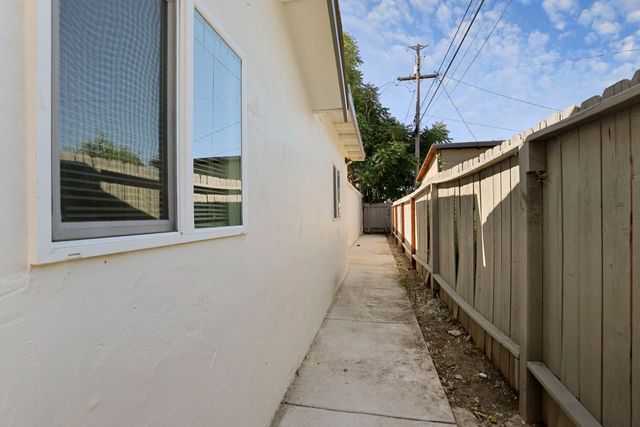 1025-1029 Windeler Ave, Tracy, CA 95376