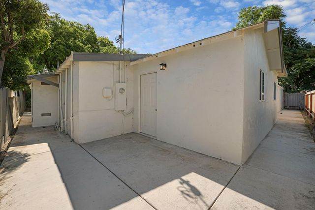 1025-1029 Windeler Ave, Tracy, CA 95376