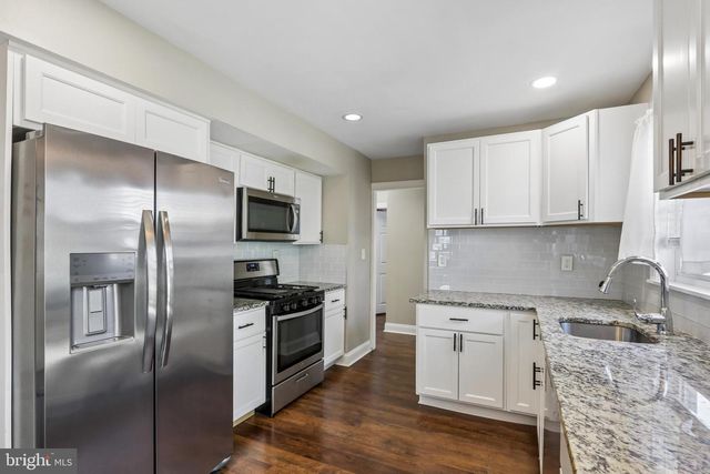 166 HAZELWOOD CIR, Willingboro, NJ 08046