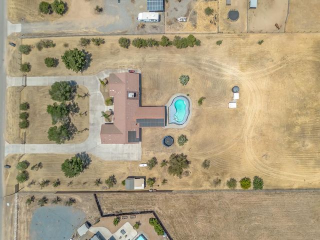 16099 Karen Road, Madera, CA 93636
