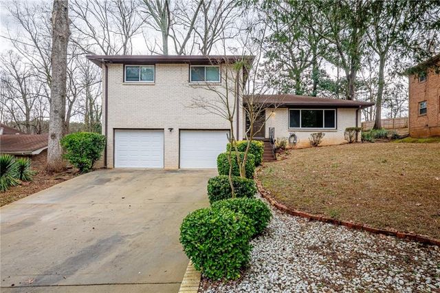 2692 Whites Mill Court, Decatur, GA 30034