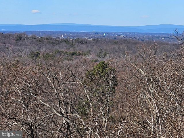 156 RAY RIDGE LN, Harpers Ferry, WV 25425