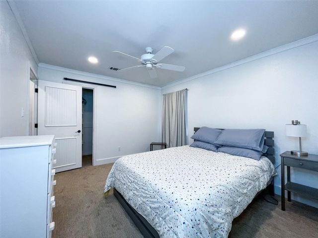 112 Overcrest Drive, Benbrook, TX 76126