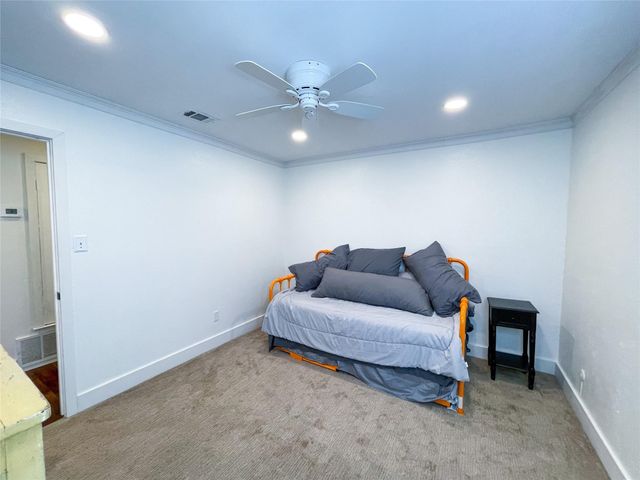 112 Overcrest Drive, Benbrook, TX 76126