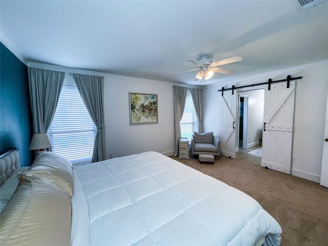 112 Overcrest Drive, Benbrook, TX 76126