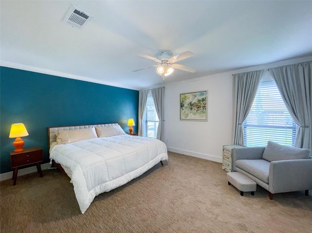 112 Overcrest Drive, Benbrook, TX 76126
