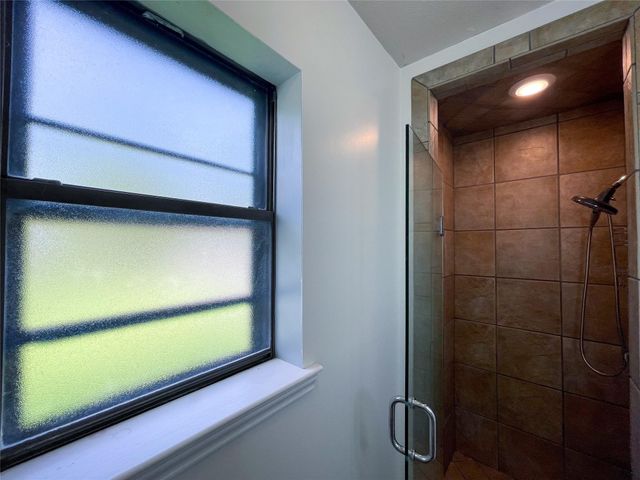 112 Overcrest Drive, Benbrook, TX 76126