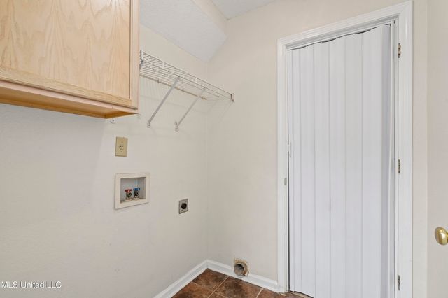 6064 Ivy Trails Drive, Olive Branch, MS 38654