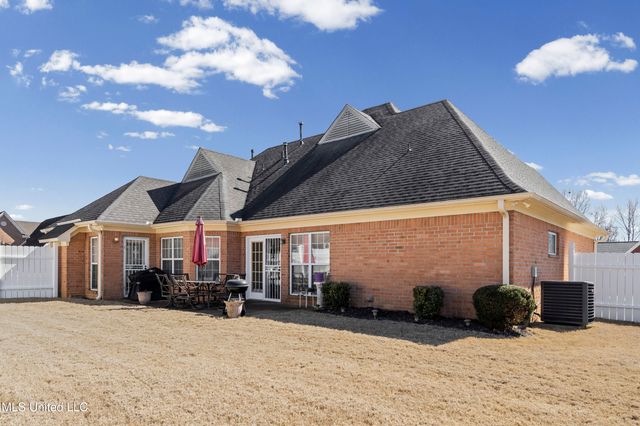 6064 Ivy Trails Drive, Olive Branch, MS 38654