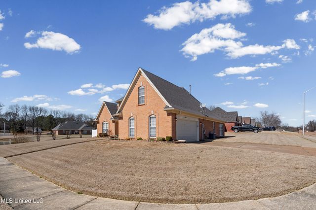 6064 Ivy Trails Drive, Olive Branch, MS 38654