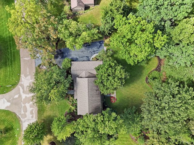 9614 Partridge Lane, Lakewood, IL 60014