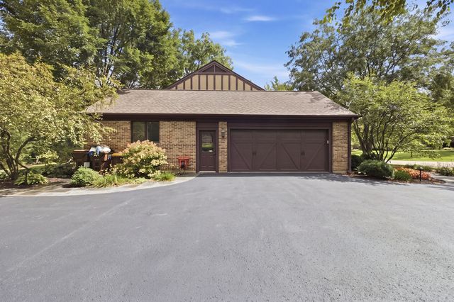 9614 Partridge Lane, Lakewood, IL 60014