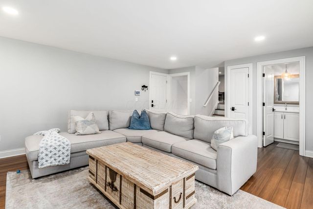 2792 Stratford Drive, Columbus, OH 43220