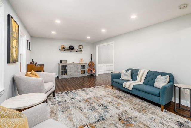 2792 Stratford Drive, Columbus, OH 43220