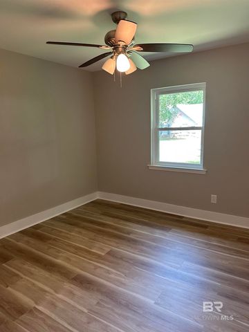 3093 N Alabama Street, Loxley, AL 36551