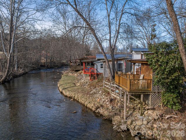 24 Aqua Vista Loop, Waynesville, NC 28785