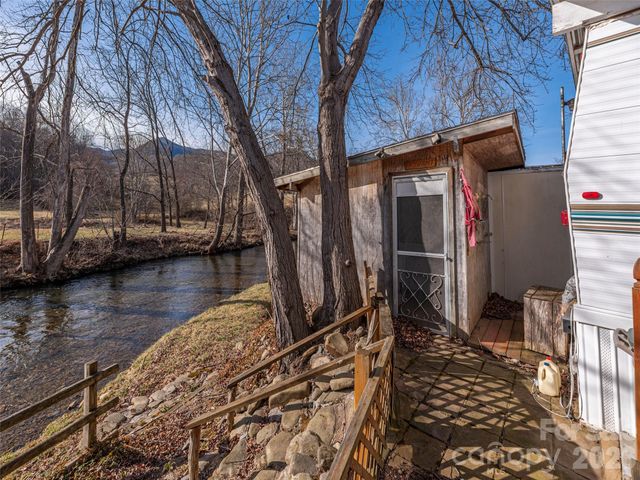 24 Aqua Vista Loop, Waynesville, NC 28785