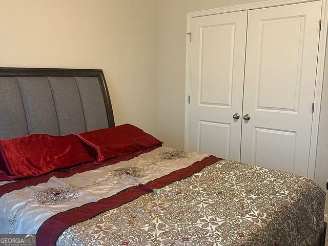 1177 Sunny Lake Drive, Lawrenceville, GA 30043