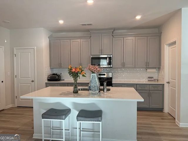 1177 Sunny Lake Drive, Lawrenceville, GA 30043