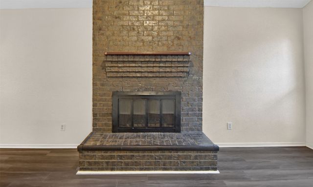 2807 Woodmont Trail, Fort Worth, TX 76133